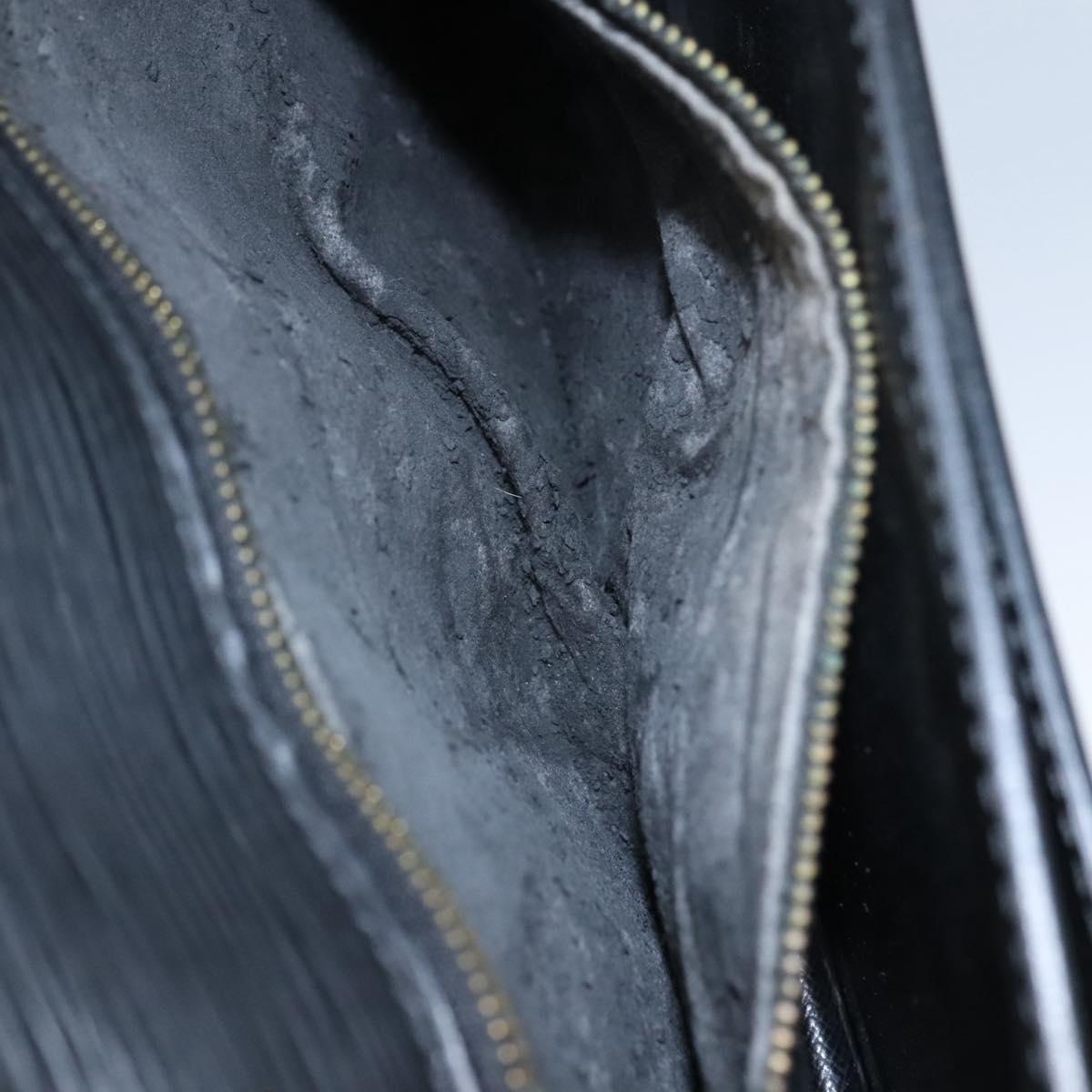 LOUIS VUITTON Epi Serie Dragonne Clutch Bag Black Noir M52612 LV Auth 106784