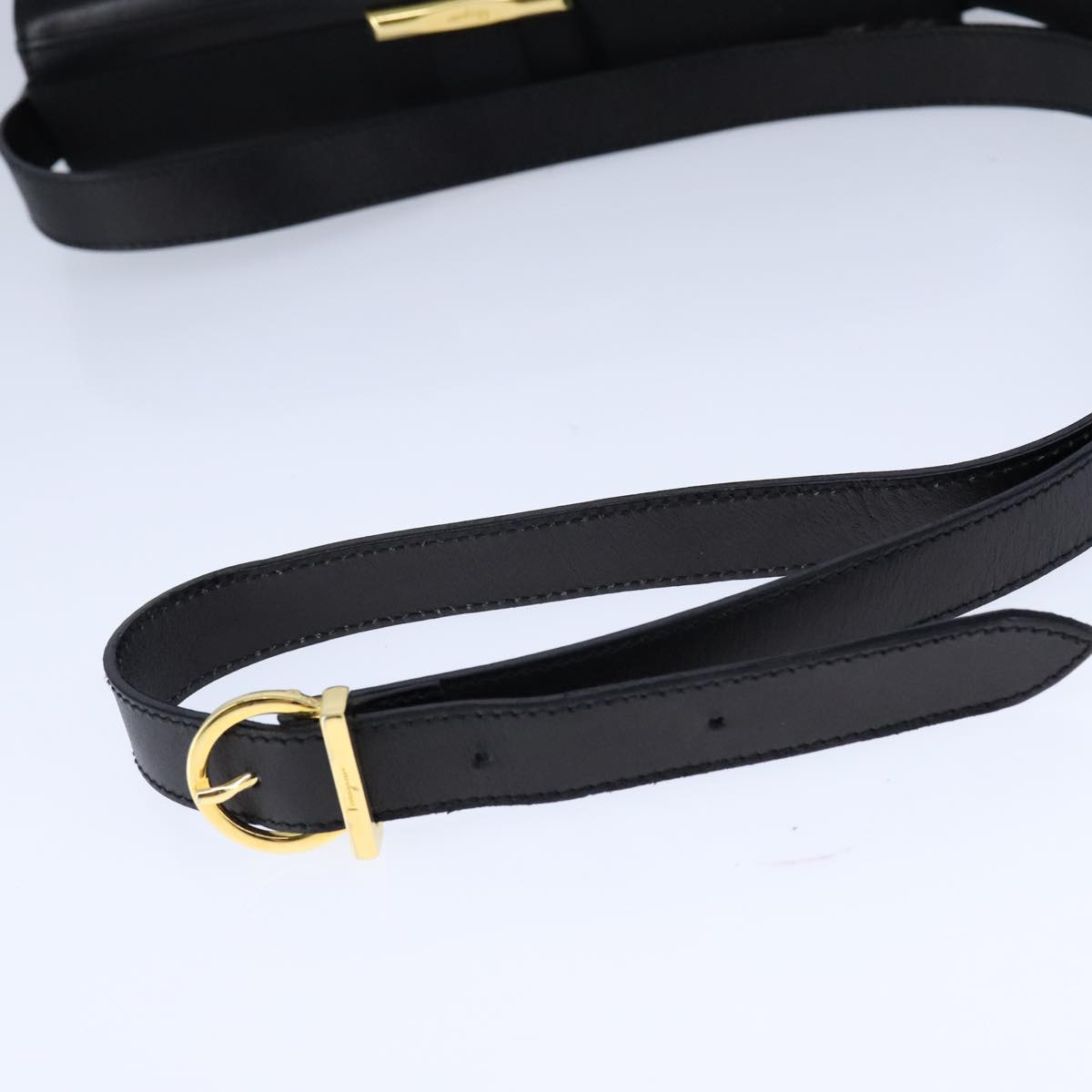 Salvatore Ferragamo Gancini Shoulder Bag Leather Black Gold Auth 106875