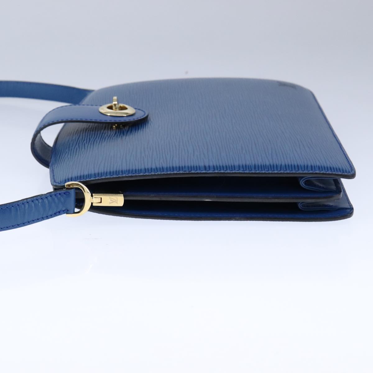 LOUIS VUITTON Epi Capuchin Shoulder Bag Blue M52345 LV Auth 106904