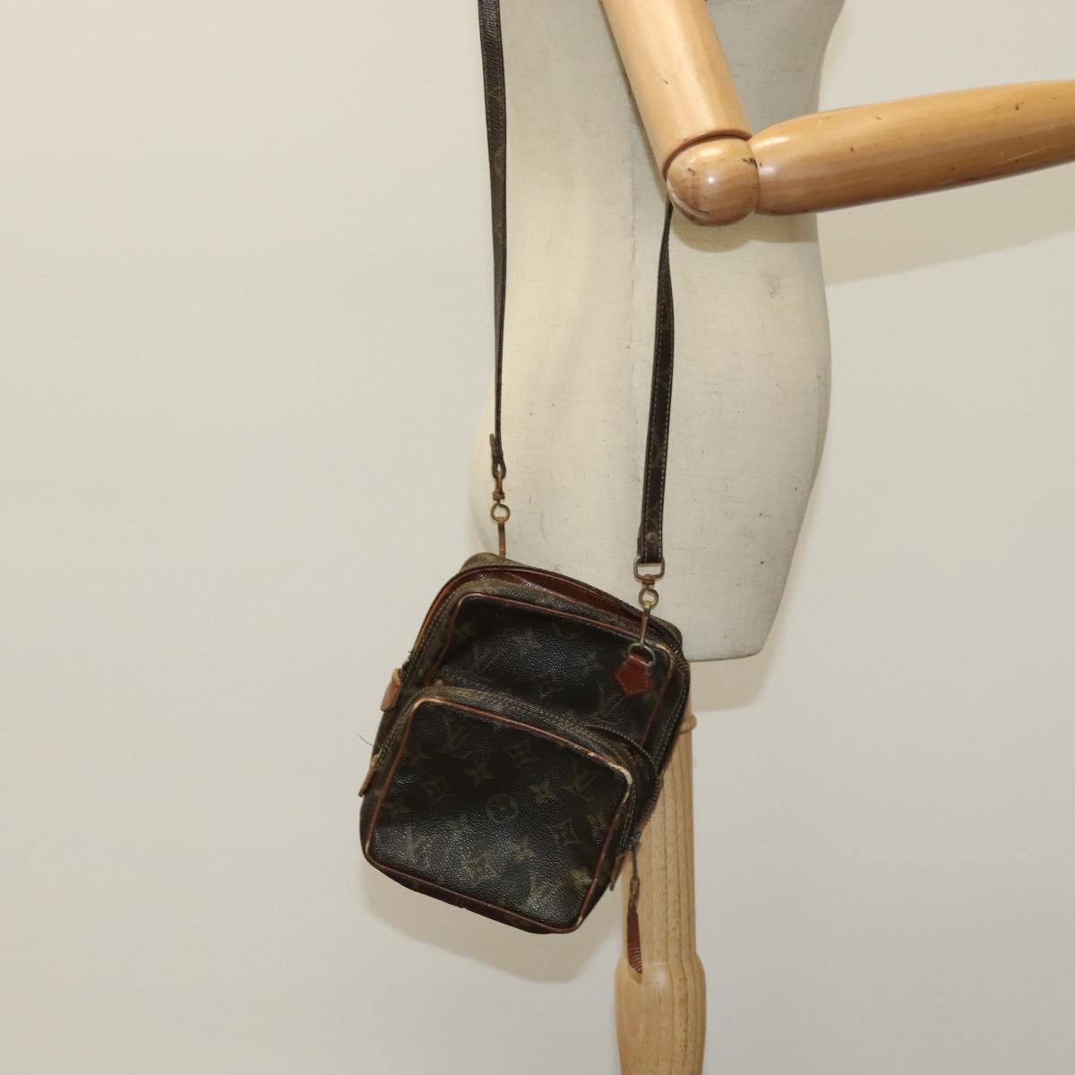 LOUIS VUITTON Monogram Mini Amazon Shoulder Bag Vintage M45238 LV Auth 106946