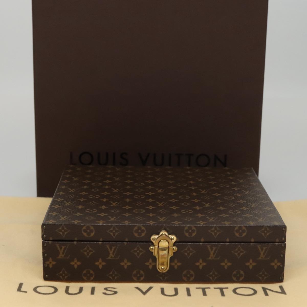 LOUIS VUITTON Monogram Jewelry case Jewelry Box LV Auth 107109S