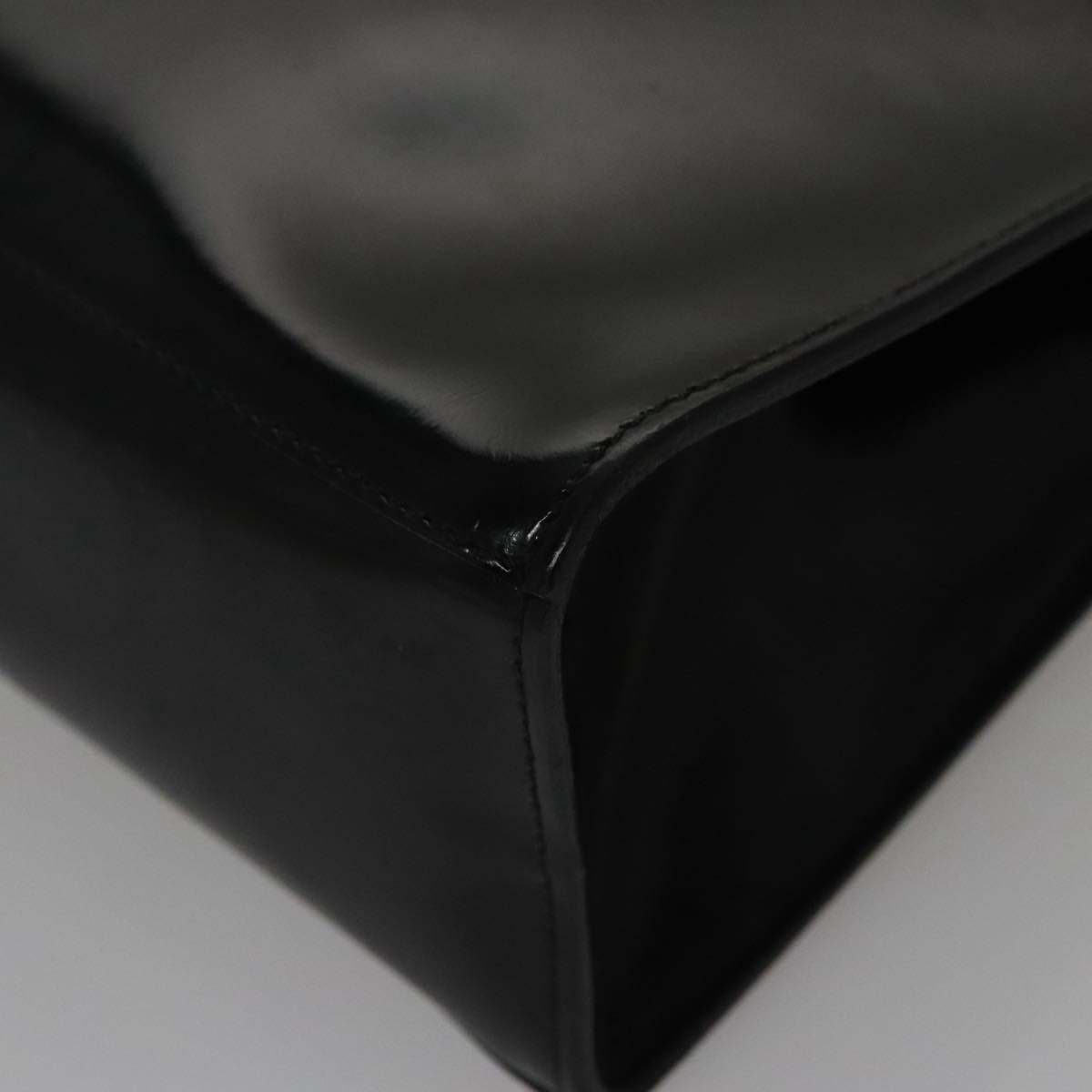 Salvatore Ferragamo Hand Bag Enamel Black Auth 107226