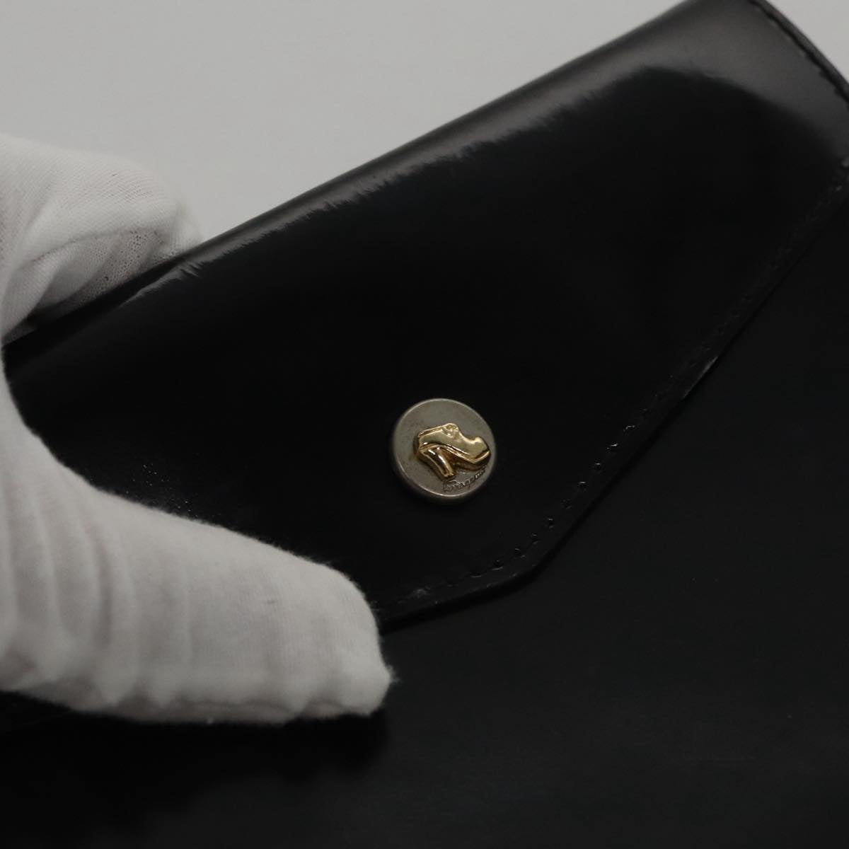 Salvatore Ferragamo Hand Bag Enamel Black Auth 107226