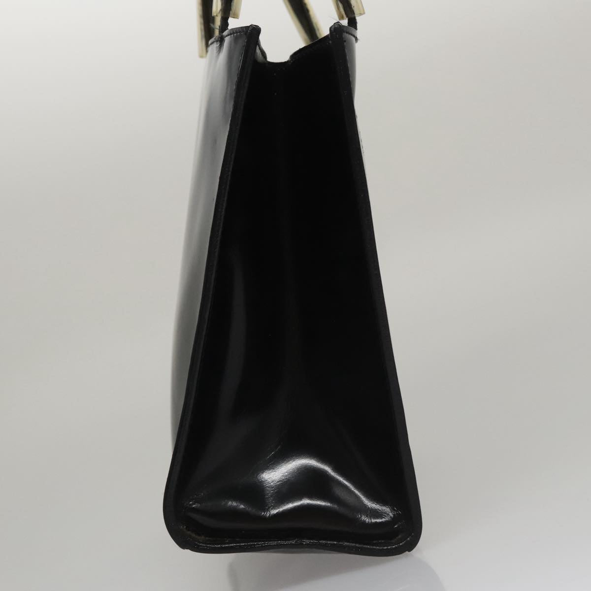 Salvatore Ferragamo Hand Bag Enamel Black Auth 107226