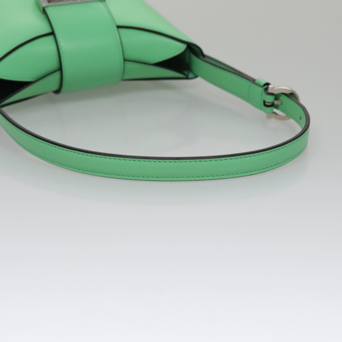 Salvatore Ferragamo Gancini Shoulder Bag Leather Green Silver Auth 107228AV