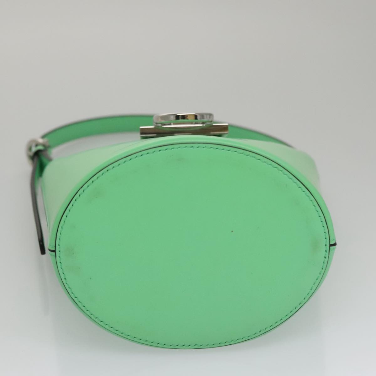 Salvatore Ferragamo Gancini Shoulder Bag Leather Green Silver Auth 107228AV