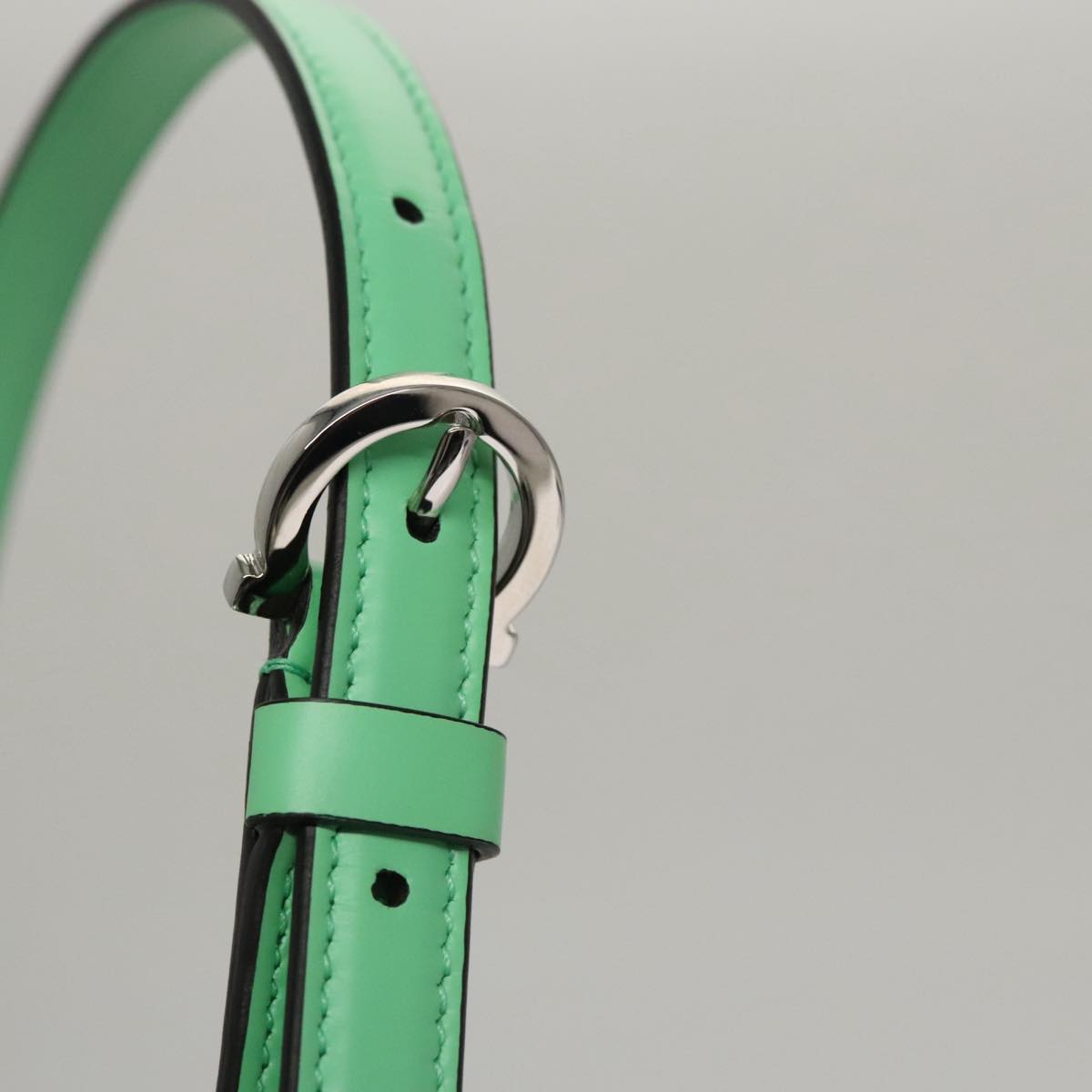 Salvatore Ferragamo Gancini Shoulder Bag Leather Green Silver Auth 107228AV