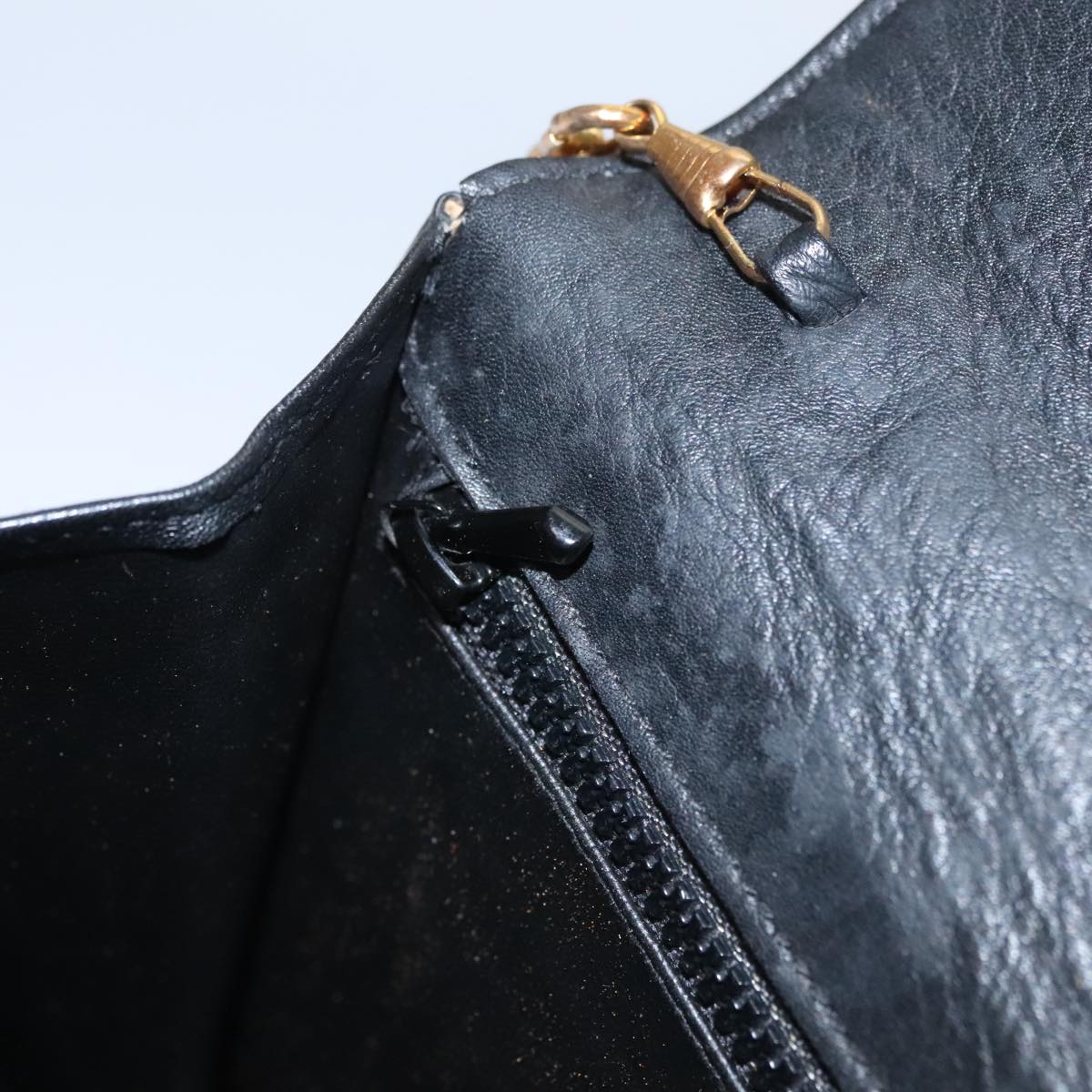 CELINE Chain Shoulder Bag Leather Black Gold Auth 107711V