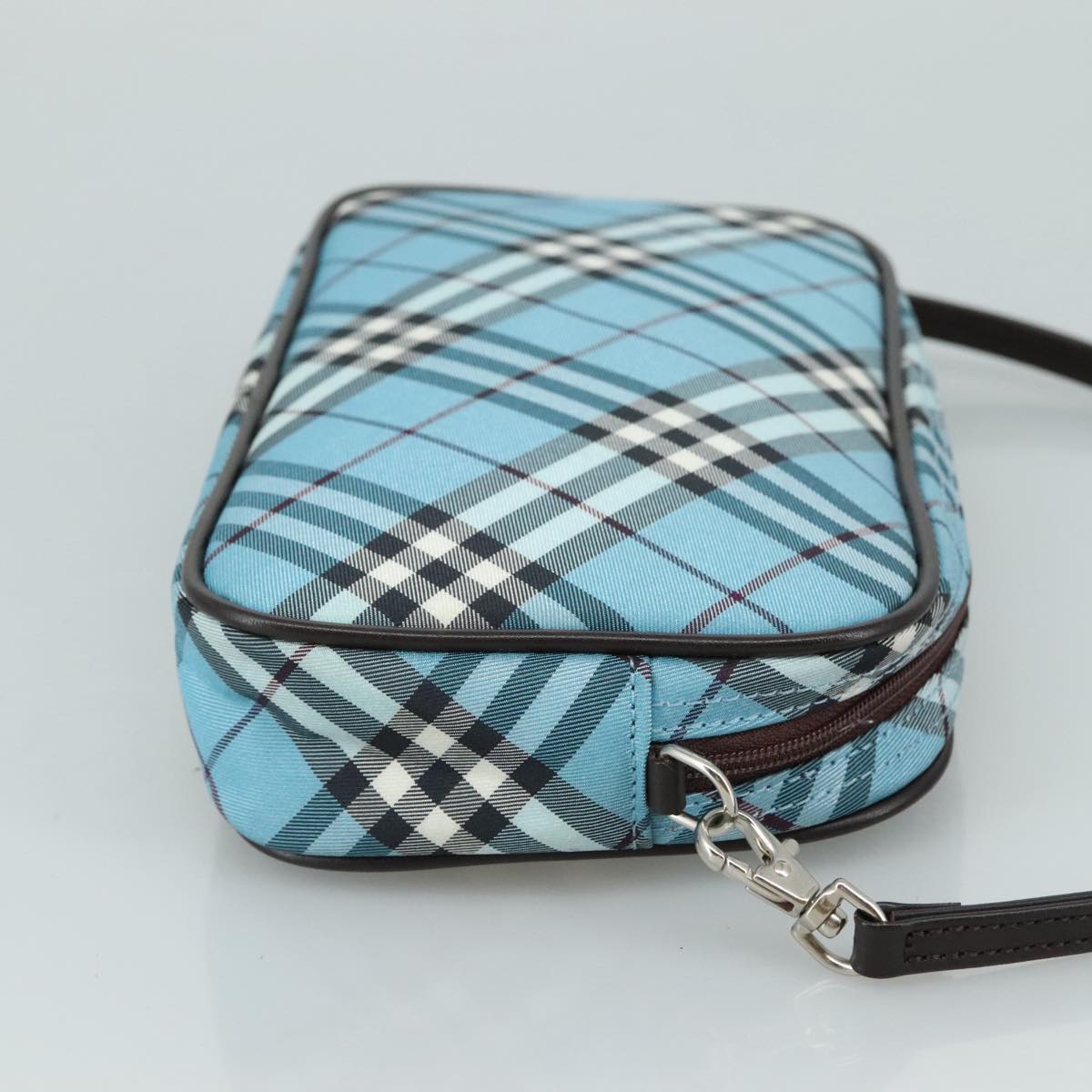 BURBERRY Nova Check Blue Label Accessory Pouch Nylon Blue Silver Auth 108007