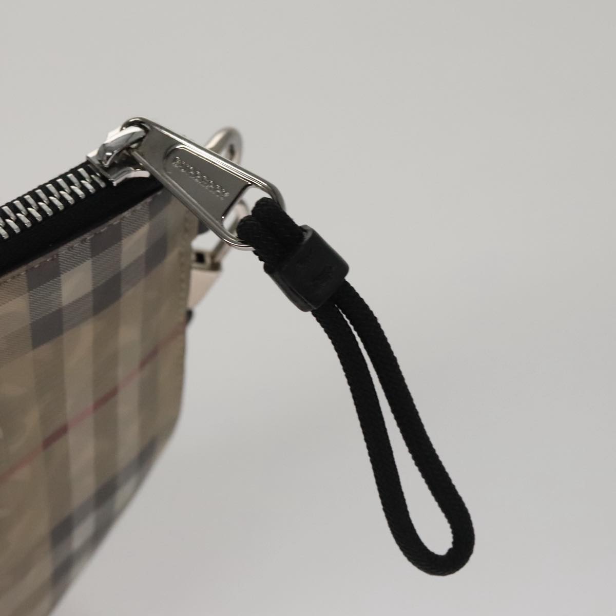 BURBERRY Hologram Clutch Bag Vinyl Beige Silver Auth 108012