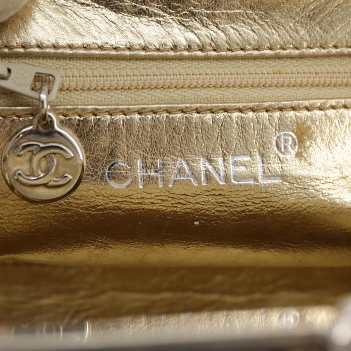 CHANEL Chain Shoulder Bag Lamb Skin Gold CC Auth 108166