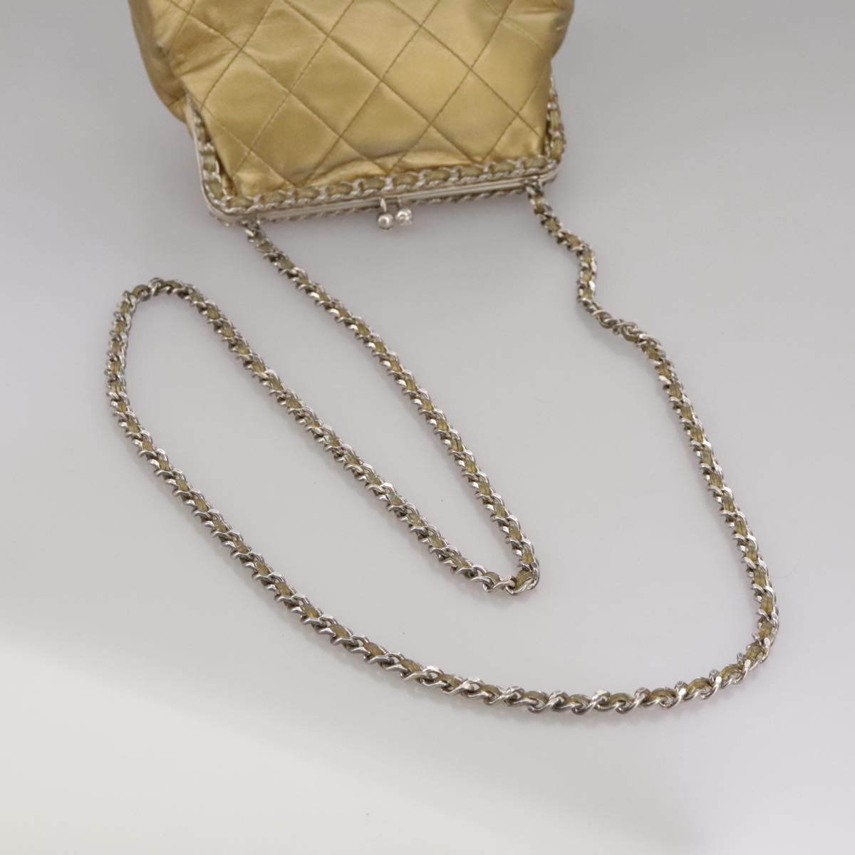 CHANEL Chain Shoulder Bag Lamb Skin Gold CC Auth 108166