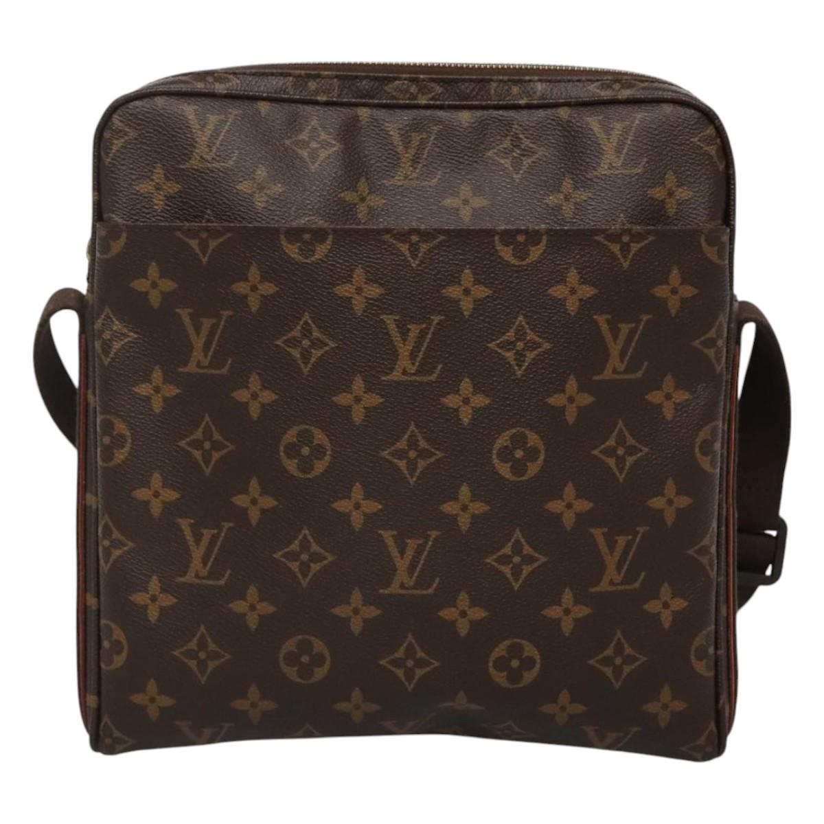 LOUIS VUITTON Monogram Trotteur Beaubourg Shoulder Bag M97037 LV Auth 108297V