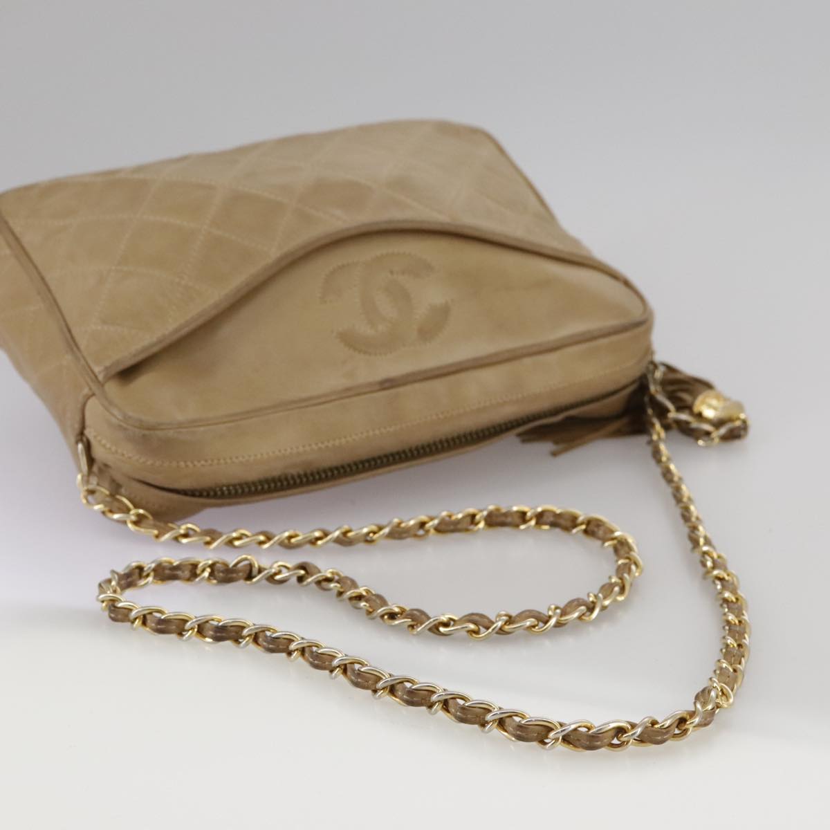 CHANEL Matelasse Chain Shoulder Bag Lamb Skin Beige Gold CC Auth 108395