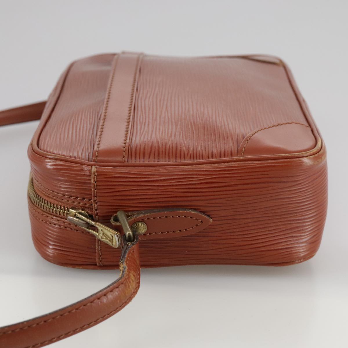 LOUIS VUITTON Epi Trocadero 23 Shoulder Bag Brown M52313 LV Auth 108419