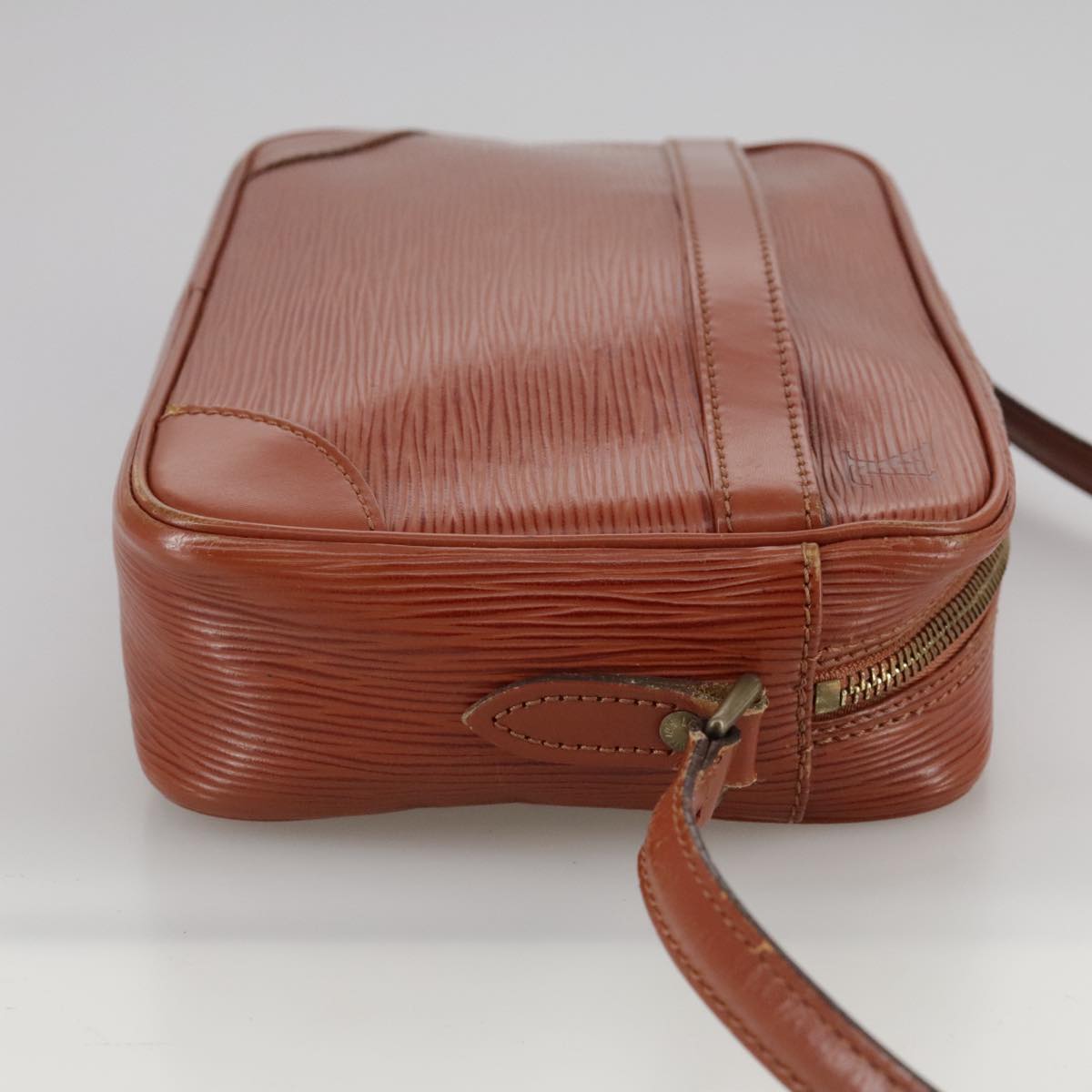 LOUIS VUITTON Epi Trocadero 23 Shoulder Bag Brown M52313 LV Auth 108419