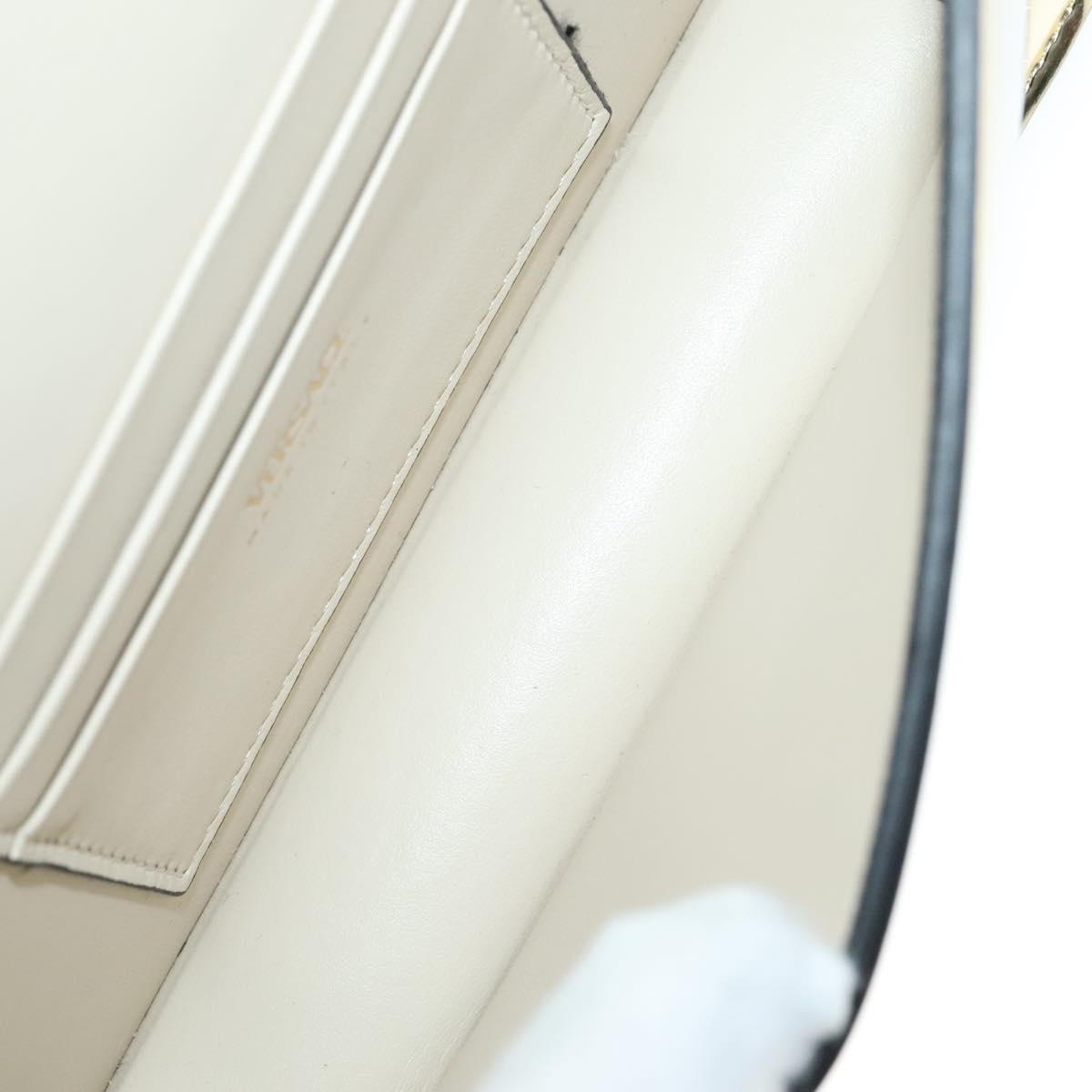 VERSACE Chain Shoulder Bag Patent leather Gold Auth 108490V