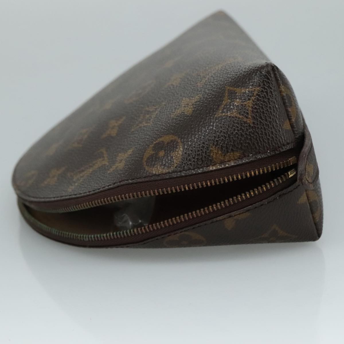 LOUIS VUITTON Monogram Trousse Demi Ronde Cosmetic Pouch M47520 LV Auth 108556