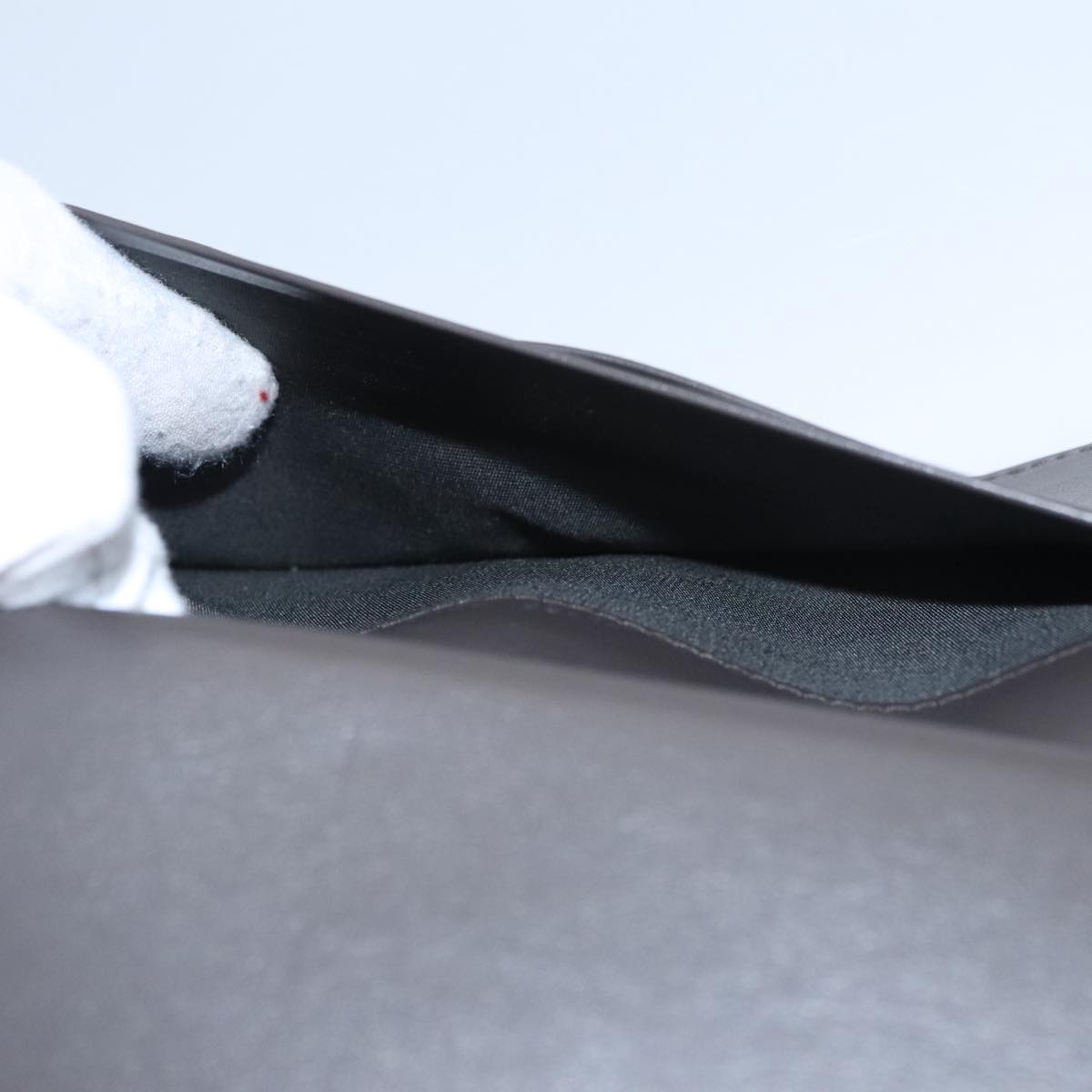 Salvatore Ferragamo Gancini Shoulder Wallet Leather White Auth 108583V