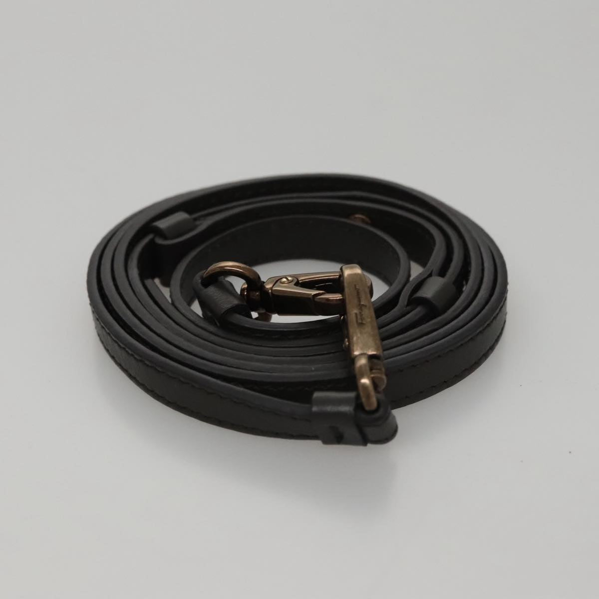 Salvatore Ferragamo Gancini Shoulder Wallet Leather White Auth 108583V