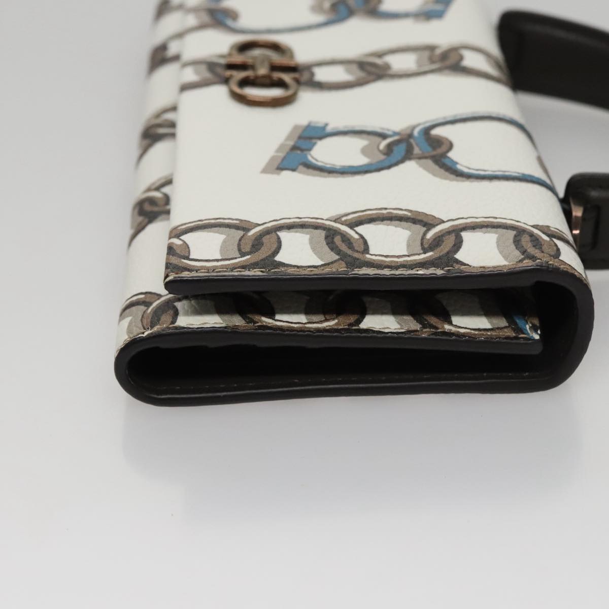 Salvatore Ferragamo Gancini Shoulder Wallet Leather White Auth 108583V