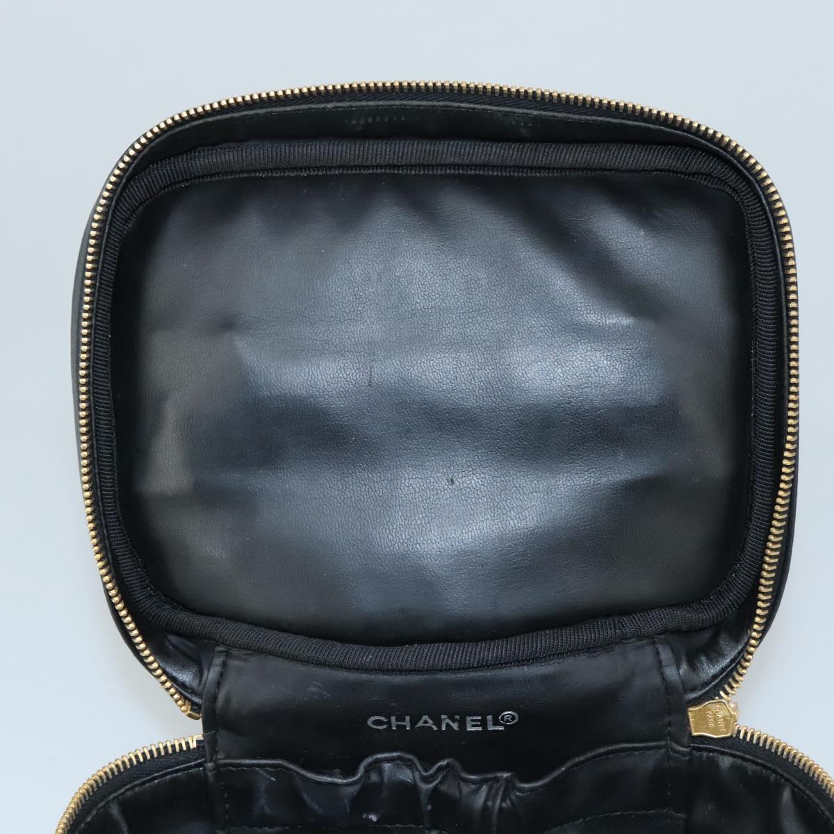 CHANEL Bicolore Vanity Hand Bag Leather Black Gold CC Auth 108585