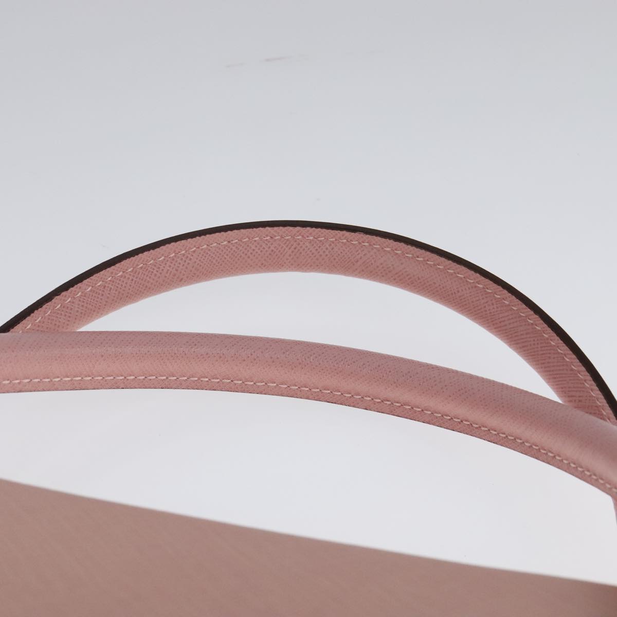 Salvatore Ferragamo Gancini Hand Bag Leather Pink Auth 108902V