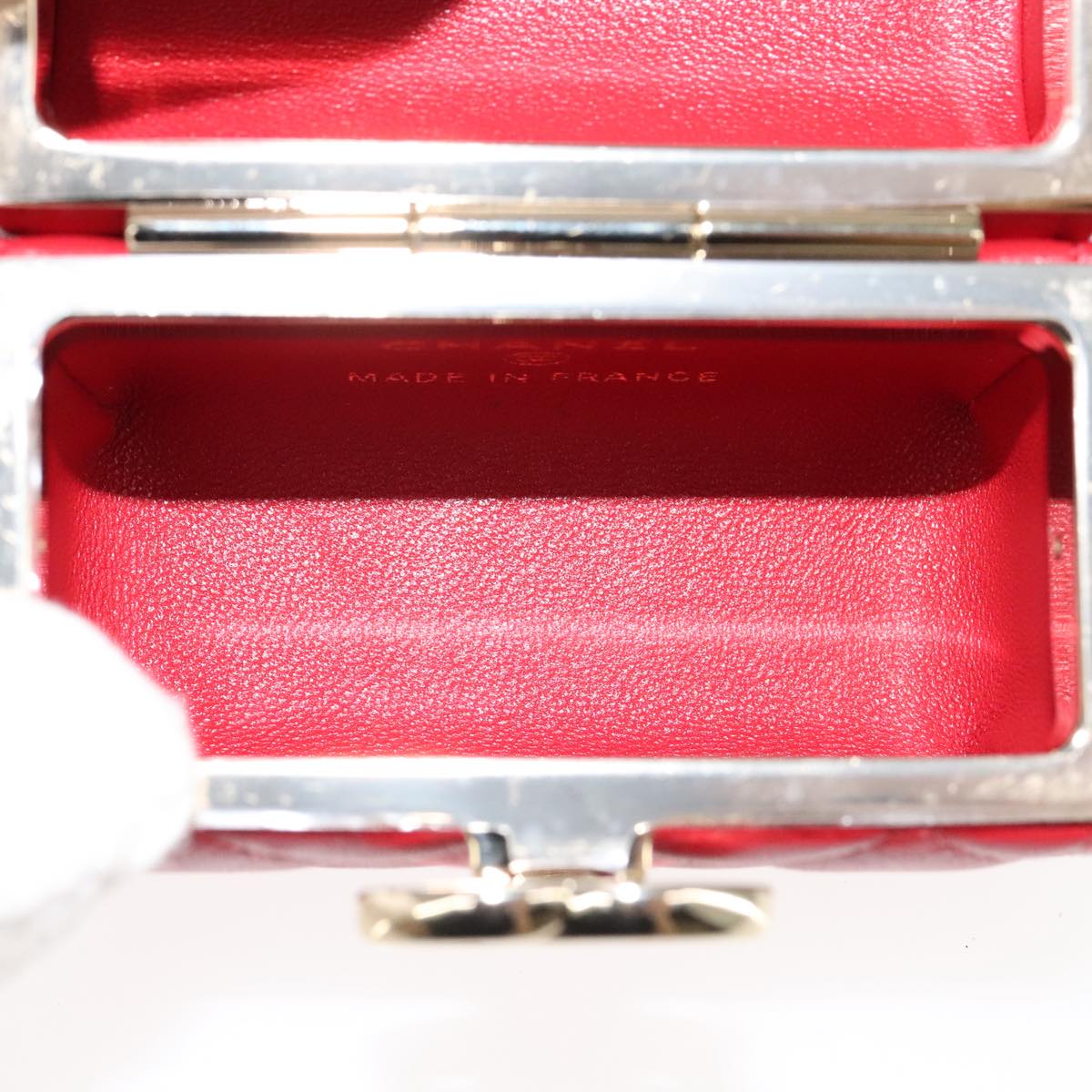 CHANEL Small Box Matelasse Chain Pouch Lamb Skin Red CC Auth 108916AV