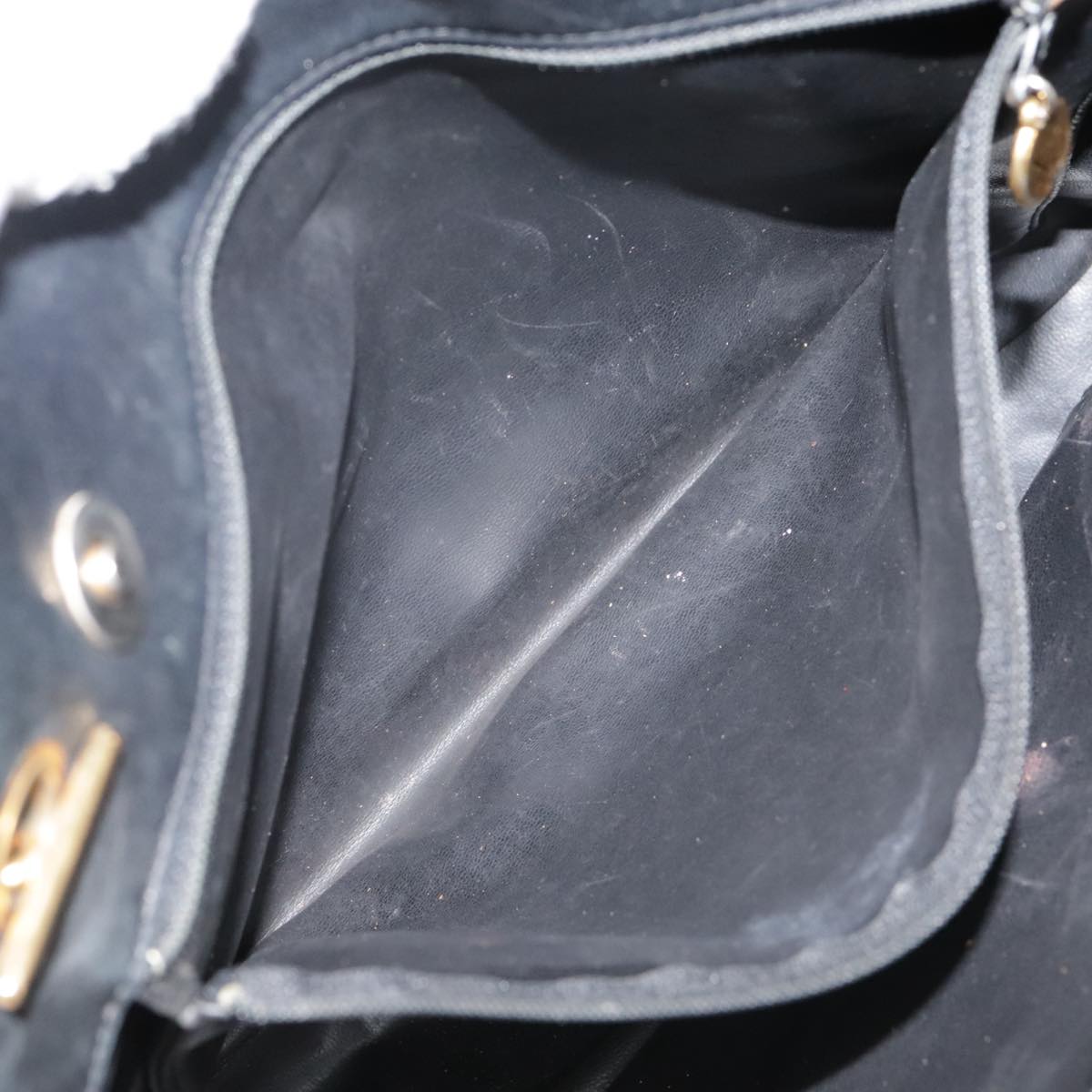 CHANEL Matelasse Chain Shoulder Bag Leather Gold Black CC Auth 108965