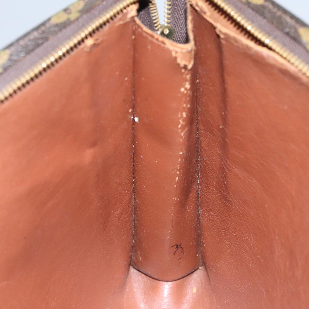 LOUIS VUITTON Monogram Poche Toilette 26 Pouch M47542 LV Auth 109014