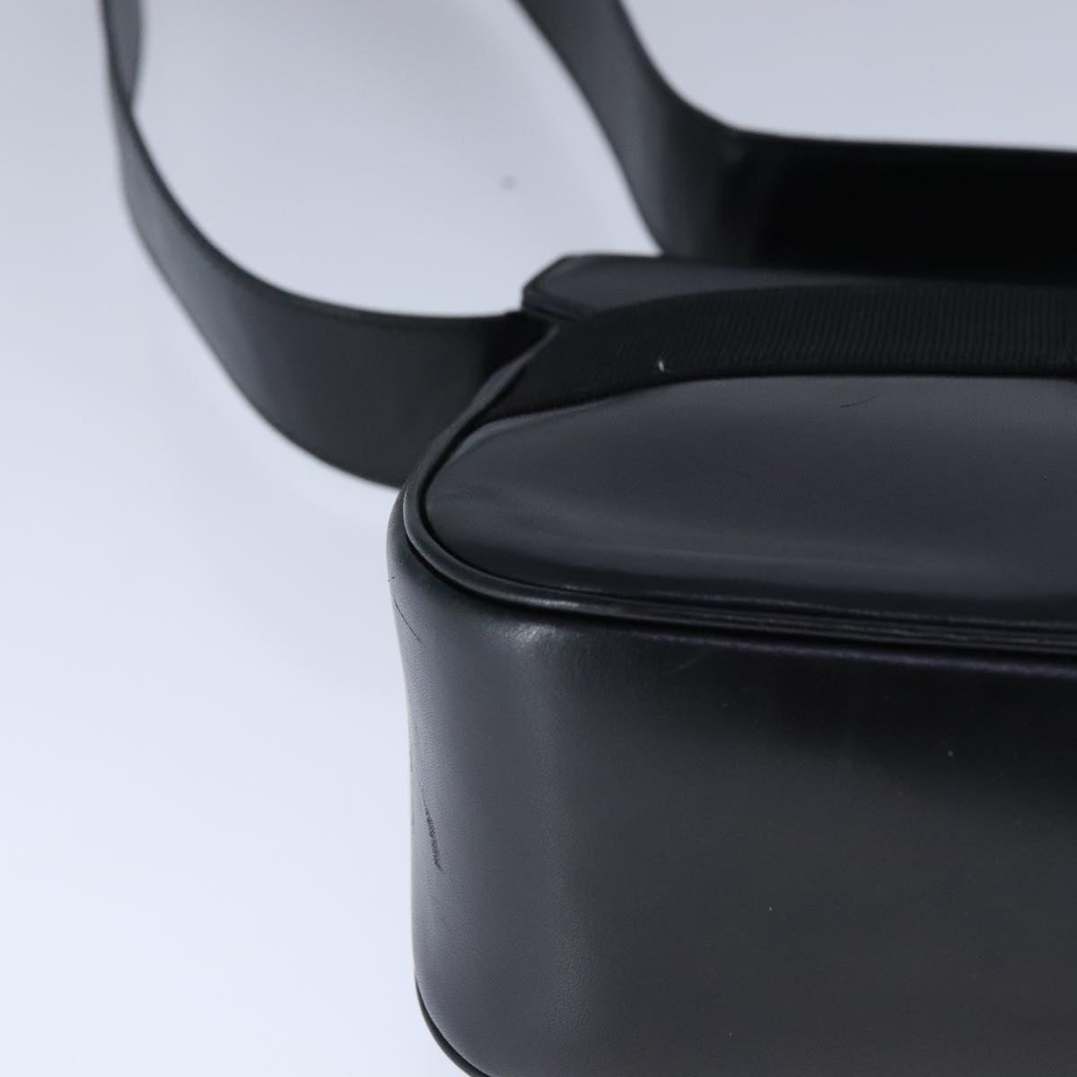 Salvatore Ferragamo Vala Shoulder Bag Leather Black Gold Auth 109105