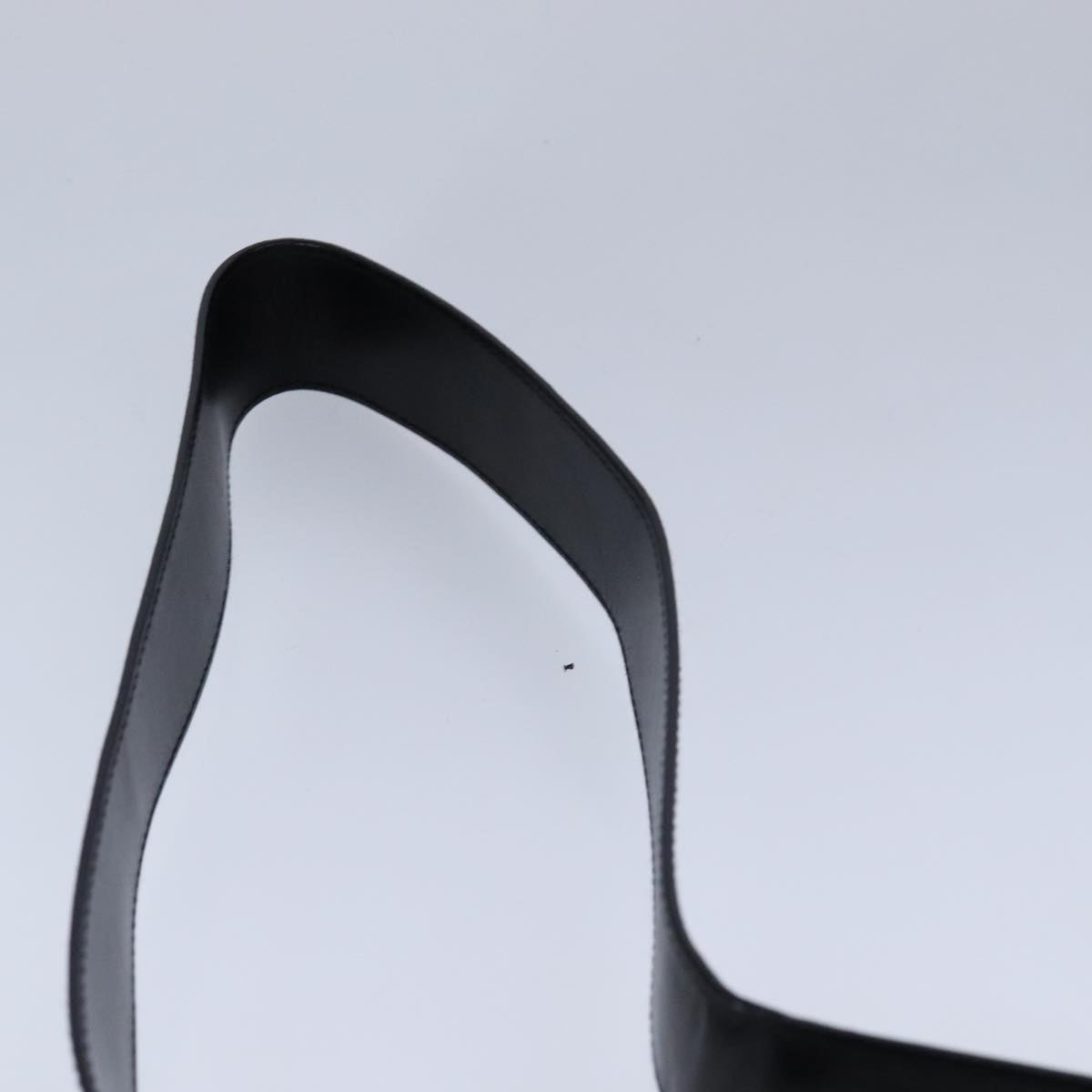 Salvatore Ferragamo Vala Shoulder Bag Leather Black Gold Auth 109105