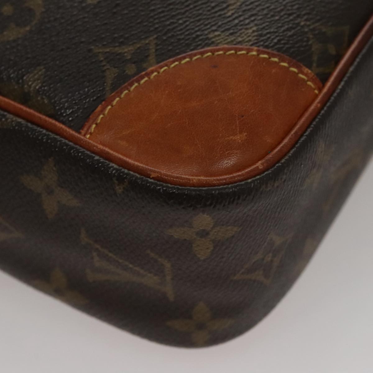 LOUIS VUITTON Monogram Compiegne 28 Clutch Bag M51845 LV Auth 109325