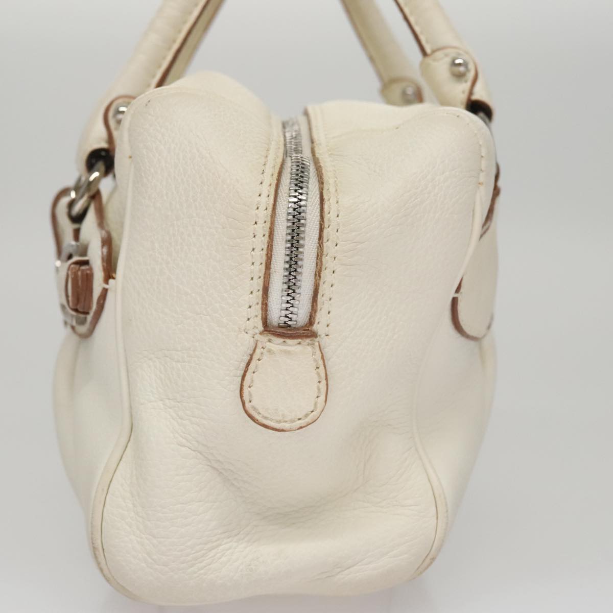 Salvatore Ferragamo Gancini Hand Bag Leather White Silver Auth 109712