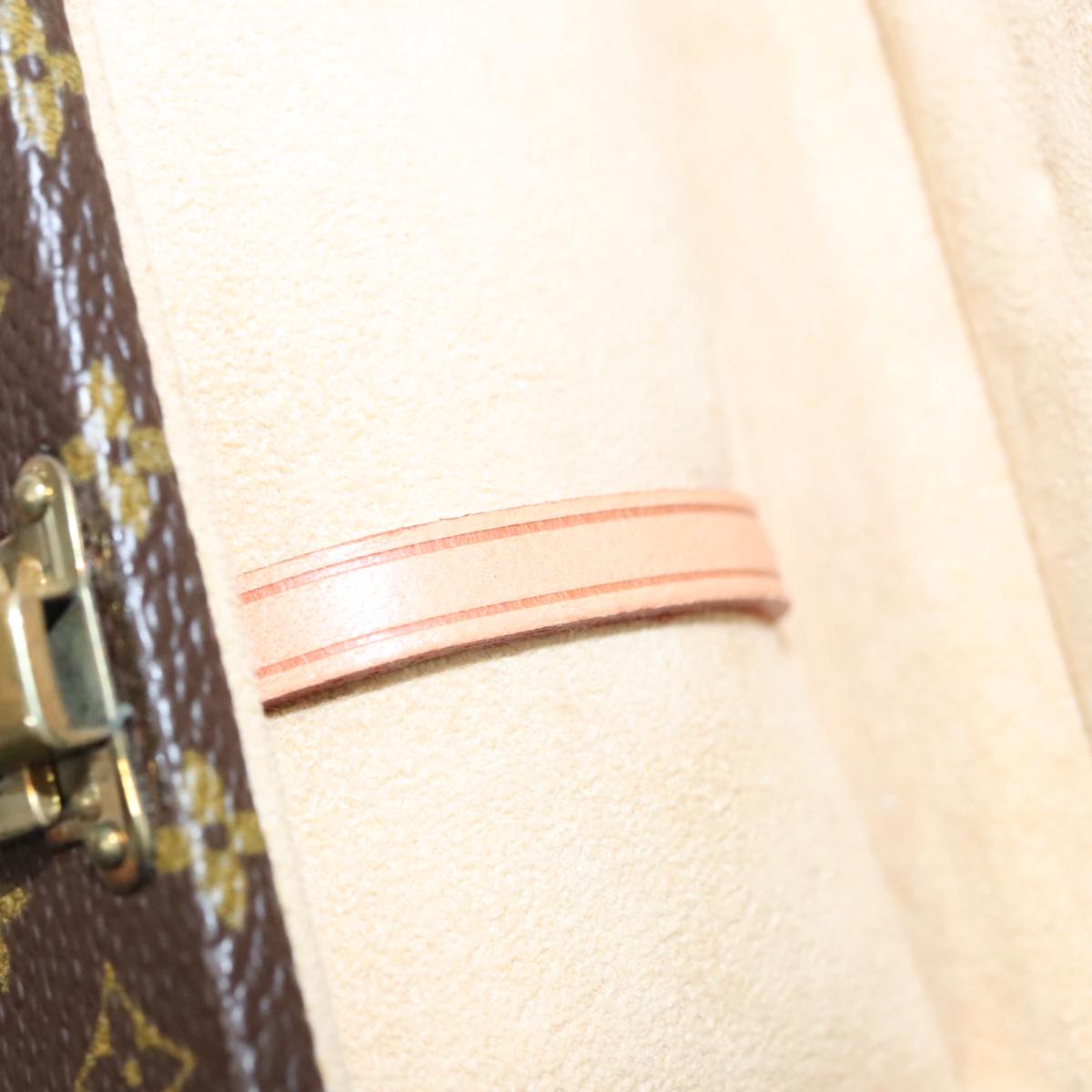LOUIS VUITTON Monogram Accessory Case Jewelry Box LV Auth 109752SV