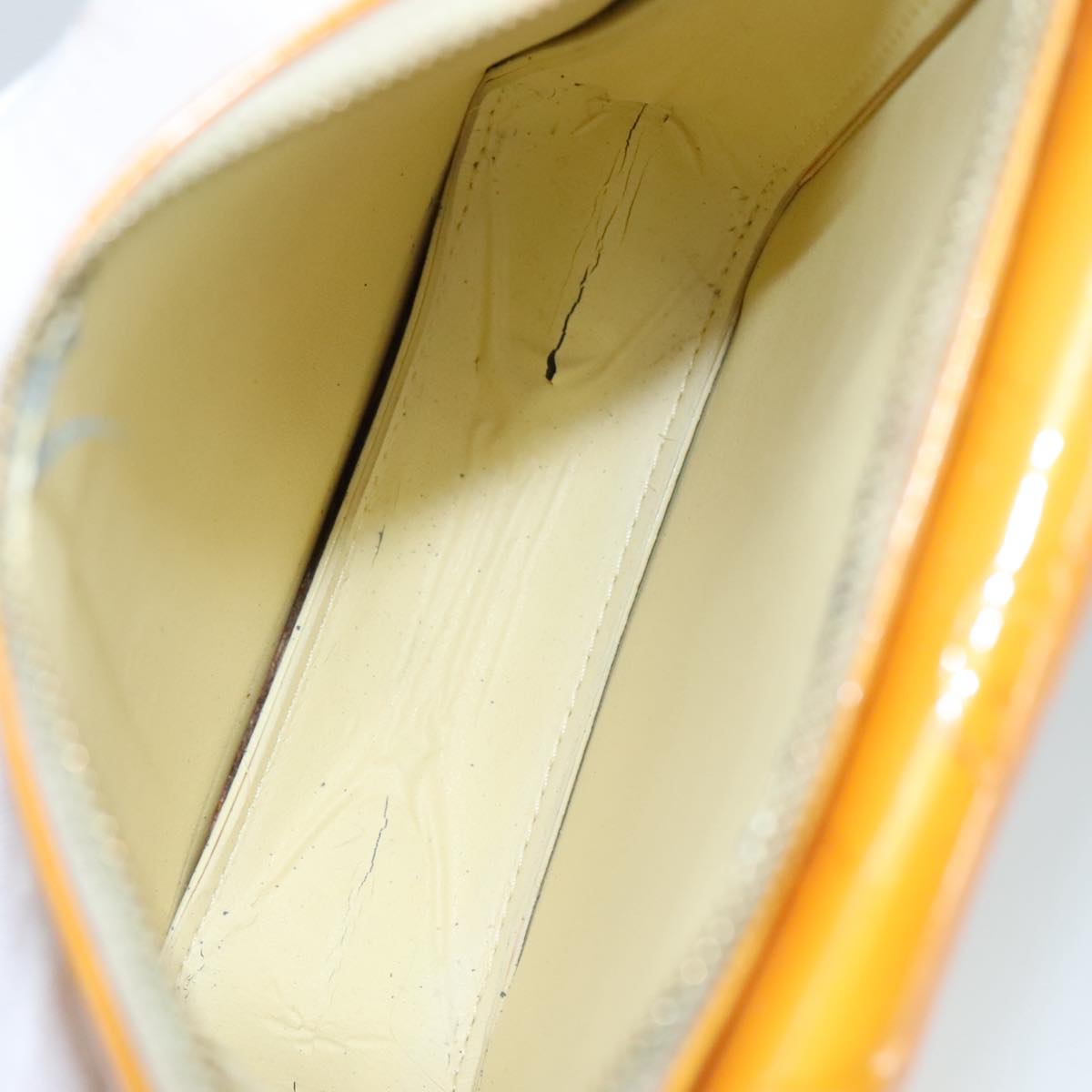LOUIS VUITTON Monogram Vernis Motto Pouch Lime Yellow M91059 LV Auth 109764