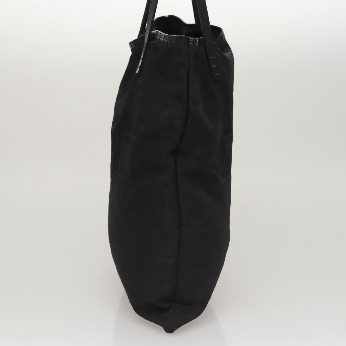 FENDI Zucca Canvas Tote Bag Black Auth 109897