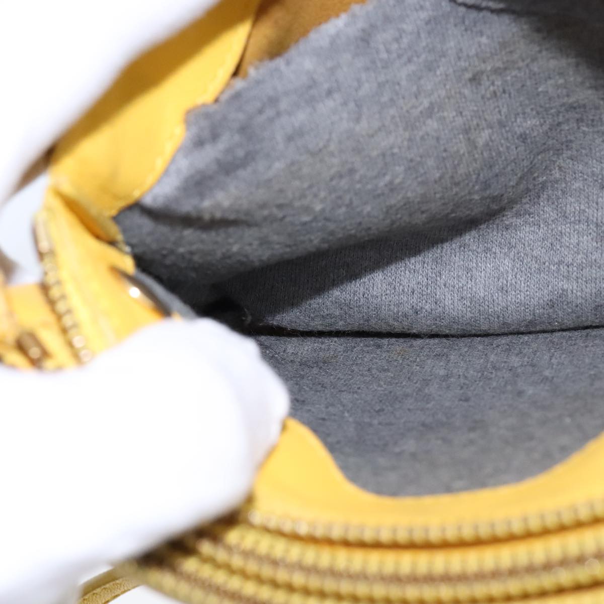 CELINE Trio Shoulder Bag Leather Yellow Gold Auth 109899