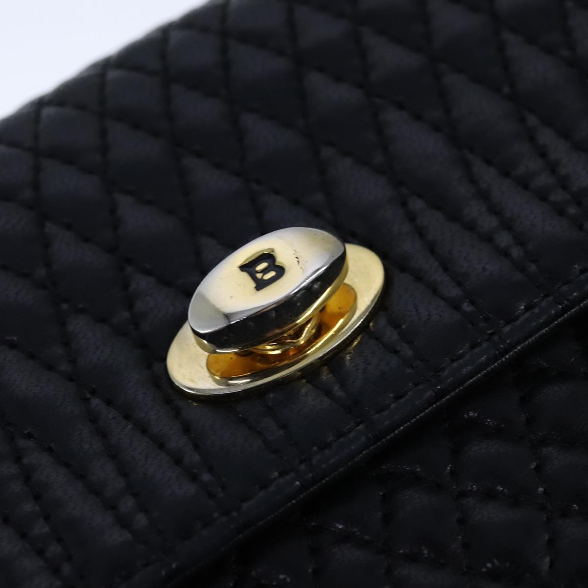 BALLY Chain Shoulder Bag Leather Black Gold Auth 109917