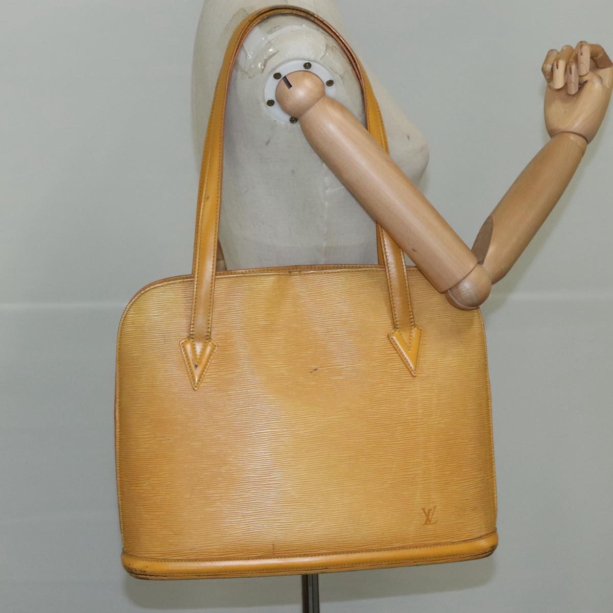 LOUIS VUITTON Epi Lussac Shoulder Bag Yellow M52289 LV Auth 110657