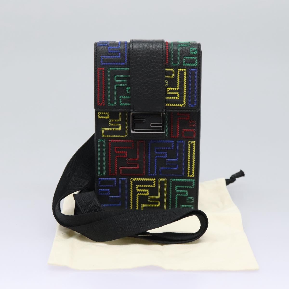 FENDI Zucca Canvas Smartphone Pochette Pouch Black Auth 110673