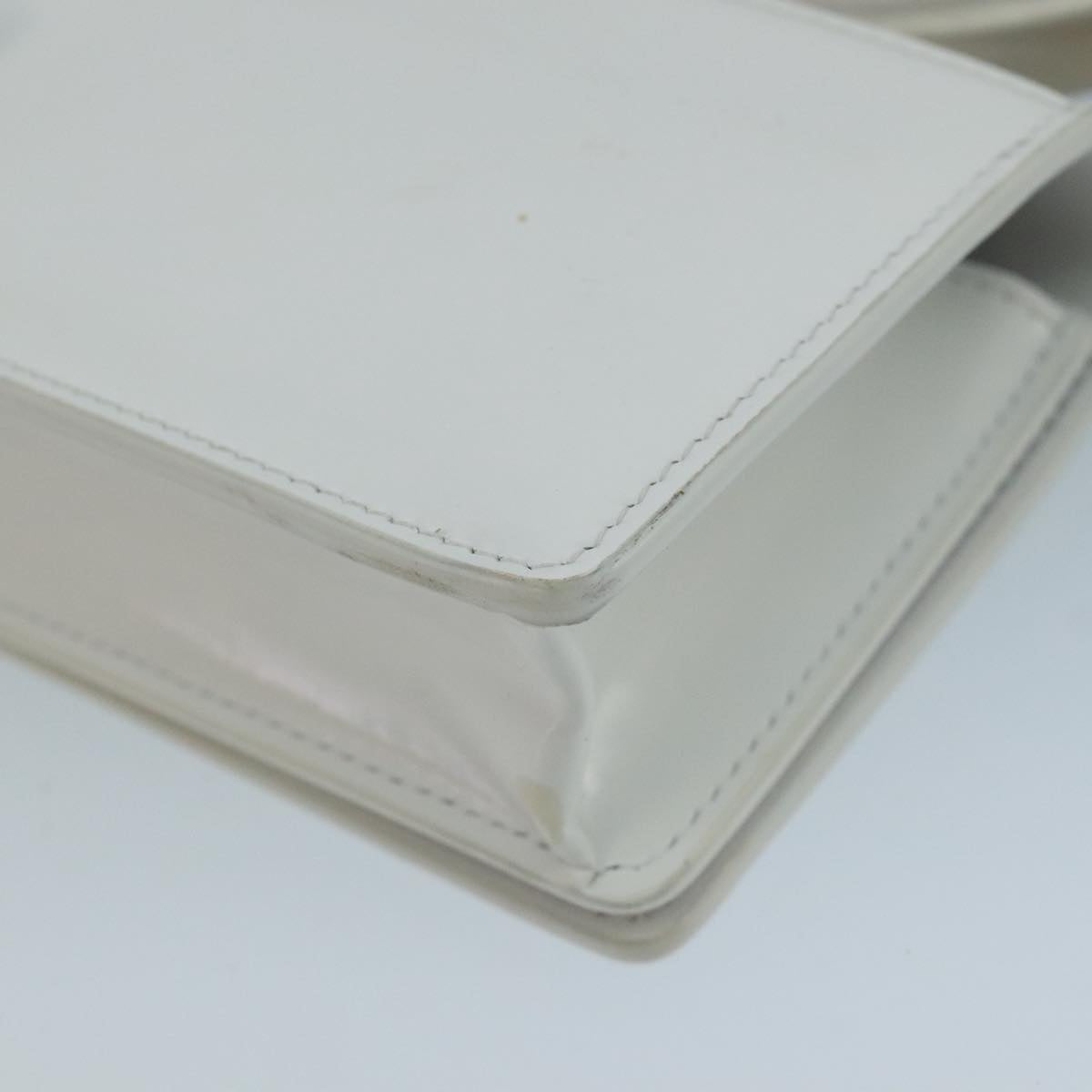 Salvatore Ferragamo hand Pouch Leather White Silver Auth 110793V