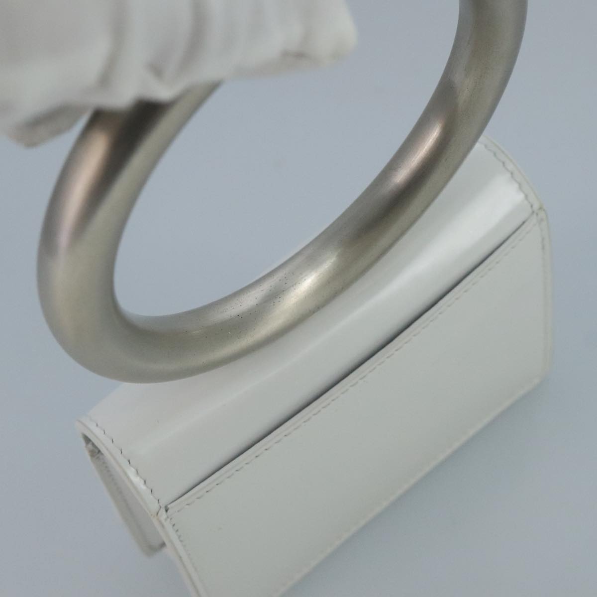Salvatore Ferragamo hand Pouch Leather White Silver Auth 110793V