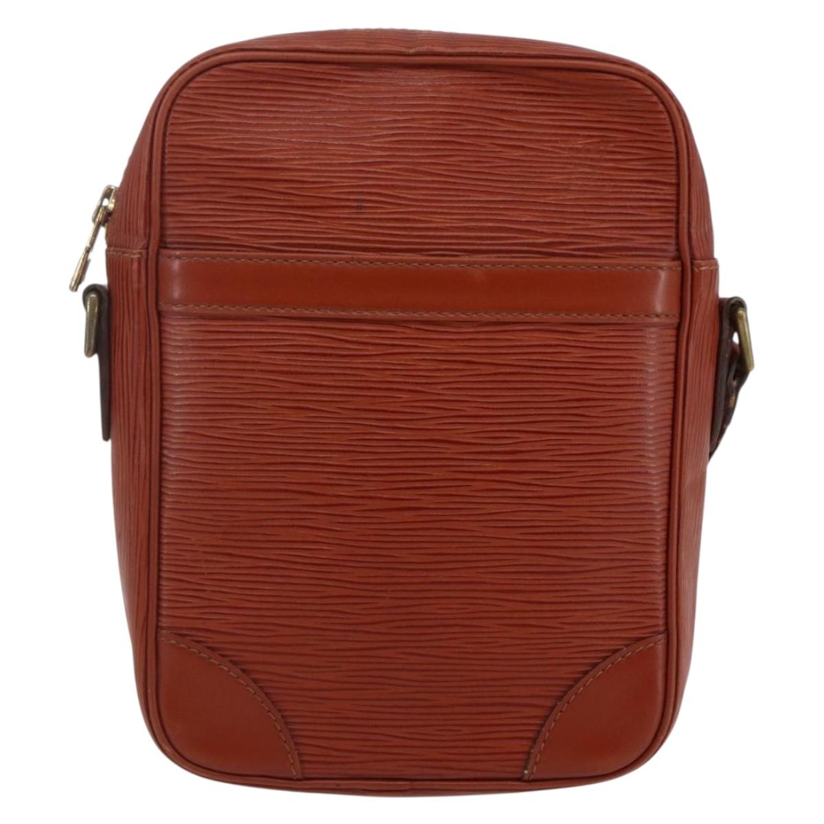 LOUIS VUITTON Epi Danube Shoulder Bag Brown M51694 LV Auth 110914