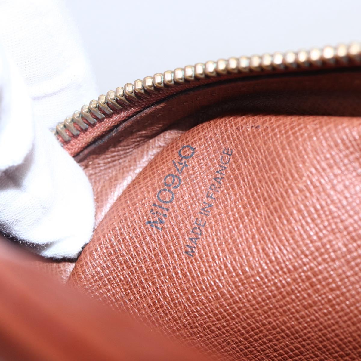 LOUIS VUITTON Epi Danube Shoulder Bag Brown M51694 LV Auth 110914