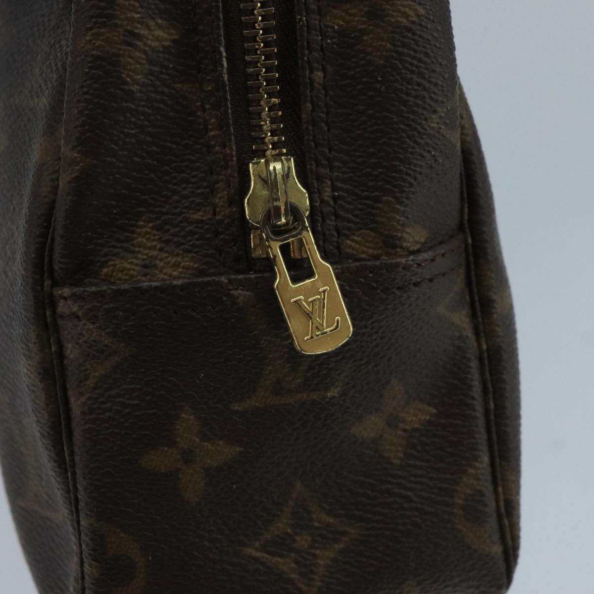 LOUIS VUITTON Monogram Trousse Toilette 28 Clutch Bag M47522 LV Auth 111034