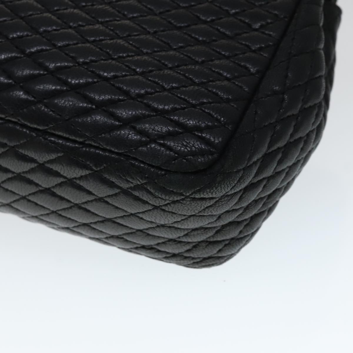 BALLY Quilted Chain Shoulder Bag Leather Black Gold Auth 111116