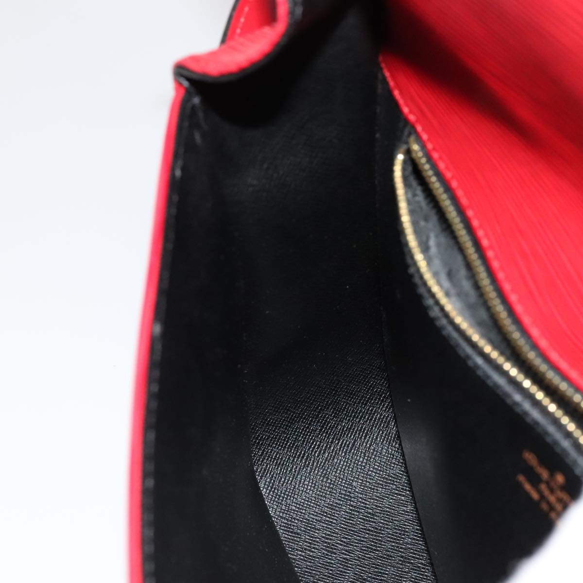 LOUIS VUITTON Epi Saint Cloud GM Shoulder Bag Red M52197 LV Auth 111225