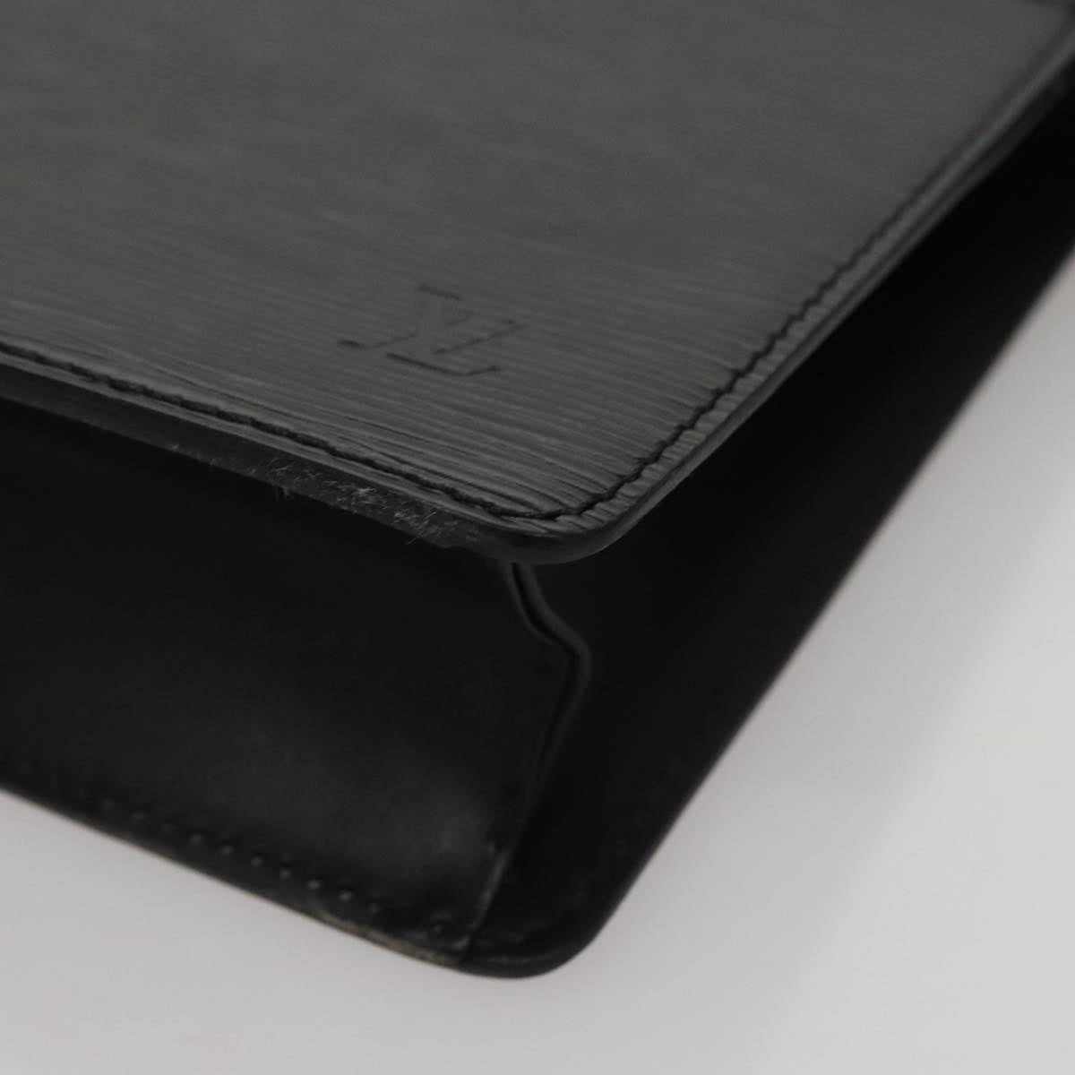 LOUIS VUITTON Epi Pochette Homme Clutch Bag Black Noir M52522 LV Auth 111337