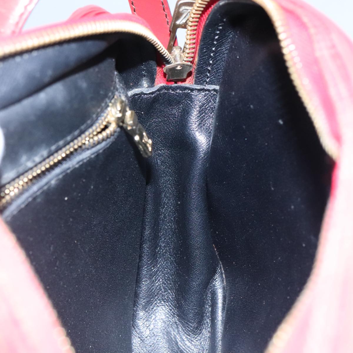 LOUIS VUITTON Epi Jeune Fille MM Shoulder Bag Red M52157 LV Auth 111421